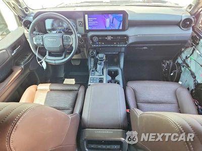 Zdjęcie 8 z 14 samochodu: 2025 TOYOTA LAND CRUISER BASE VIN:JTEABFAJXS5011601 - miniatura