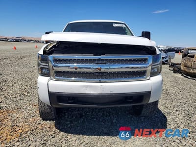 Piąte zdjęcie samochodu w środku: 2007 CHEVROLET SILVERADO K1500 VIN:1GCEK14C37Z567447 - miniatura