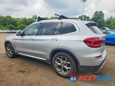 Drugie zdjęcie samochodu z przodu: 2021 BMW X3 XDRIVE30E VIN:5UXTS1C05M9F02501 - miniatura