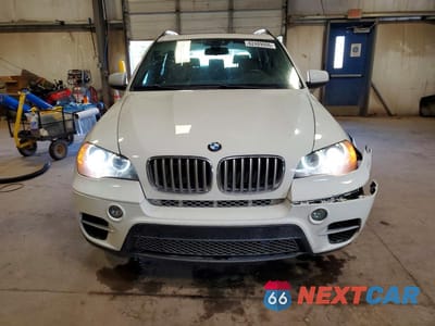Piąte zdjęcie samochodu w środku: 2013 BMW X5 XDRIVE50I VIN:5UXZV8C5XD0C17383 - miniatura
