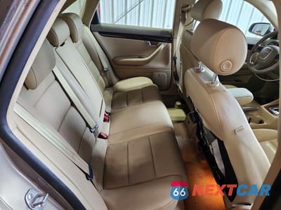 Zdjęcie 10 z 12 samochodu: 2006 AUDI A4 2.0T QUATTRO VIN:WAUDF78E36A098336 - miniatura