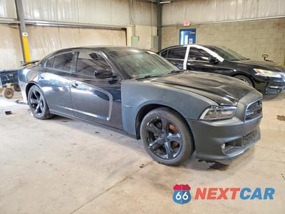 Czwarte zdjęcie samochodu z boku: 2013 DODGE CHARGER R/T VIN:2C3CDXCT2DH696060 - miniatura
