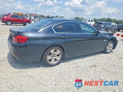 Trzecie zdjęcie samochodu z tyłu: 2013 BMW 528 XI VIN:WBAXH5C56DDW14574 - miniatura