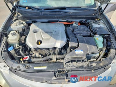 Zdjęcie 11 z 12 samochodu: 2012 HYUNDAI SONATA HYBRID VIN:KMHEC4A44CA026519 - miniatura