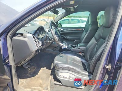 Zdjęcie 7 z 12 samochodu: 2011 PORSCHE CAYENNE VIN:WP1AA2A24BLA09460 - miniatura