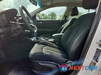Zdjęcie 7 z 12 samochodu: 2016 KIA OPTIMA LX VIN:5XXGT4L36GG058089 - miniatura