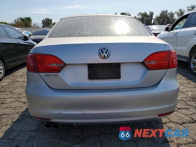 Zdjęcie 6 z 12 samochodu: 2012 VOLKSWAGEN JETTA BASE VIN:3VW2K7AJ5CM353352 - miniatura
