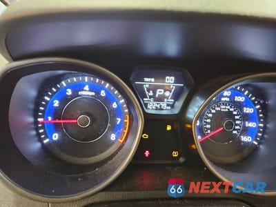 Zdjęcie 9 z 12 samochodu: 2015 HYUNDAI ELANTRA SE VIN:5NPDH4AE7FH615622 - miniatura
