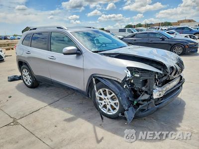 Czwarte zdjęcie samochodu z boku: 2017 JEEP CHEROKEE LATITUDE VIN:1C4PJLCB4HW593185 - miniatura