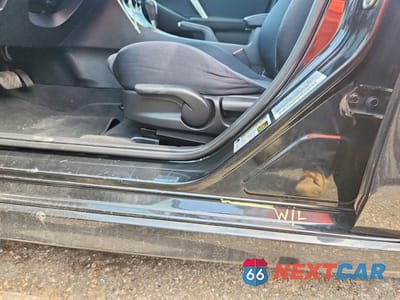 Zdjęcie 12 z 13 samochodu: 2010 MAZDA 3 S VIN:JM1BL1H59A1190883 - miniatura