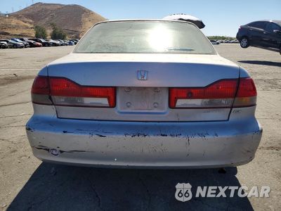 Zdjęcie 6 z 12 samochodu: 2001 HONDA ACCORD EX VIN:1HGCG65811A081274 - miniatura