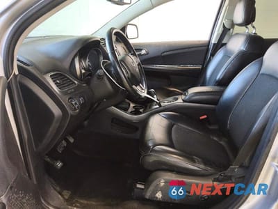 Zdjęcie 7 z 13 samochodu: 2017 DODGE JOURNEY CROSSROAD VIN:3C4PDCGB2HT524504 - miniatura