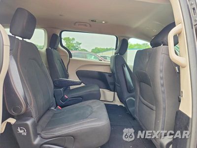 Zdjęcie 11 z 13 samochodu: 2018 CHRYSLER PACIFICA TOURING VIN:2C4RC1DGXJR186259 - miniatura