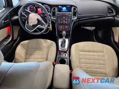 Zdjęcie 8 z 12 samochodu: 2017 BUICK CASCADA PREMIUM VIN:W04WH3N55HG026034 - miniatura