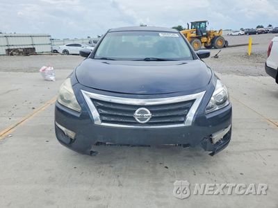 Piąte zdjęcie samochodu w środku: 2015 NISSAN ALTIMA VIN:1N4AL3AP1FN380850 - miniatura