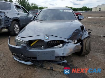 Piąte zdjęcie samochodu w środku: 2017 BMW 320 XI VIN:WBA8E5G34HNU42616 - miniatura
