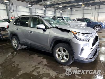 Czwarte zdjęcie samochodu z boku: 2019 TOYOTA RAV4 XLE VIN:JTMW1RFV8KD012682 - miniatura