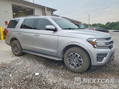 Czwarte zdjęcie samochodu z boku: 2023 FORD EXPEDITION XLT VIN:1FMJU1J89PEA59768 - miniatura