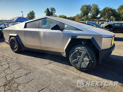 Czwarte zdjęcie samochodu z boku: 2024 TESLA CYBERTRUCK VIN:7G2CEHED4RA039711 - miniatura