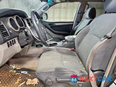 Zdjęcie 7 z 14 samochodu: 2004 TOYOTA 4RUNNER SPORT EDITION VIN:JTEZU14R040027064 - miniatura