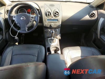 Zdjęcie 8 z 12 samochodu: 2010 NISSAN ROGUE SL VIN:JN8AS5MT9AW001618 - miniatura