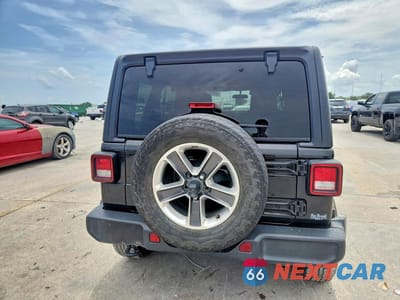Zdjęcie 6 z 12 samochodu: 2018 JEEP WRANGLER UNLIMITED SAHARA VIN:1C4HJXEG5JW168813 - miniatura