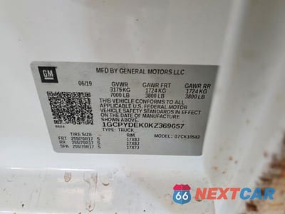 Zdjęcie 12 z 12 samochodu: 2019 CHEVROLET SILVERADO K1500 LT VIN:1GCPYDEK0KZ369657 - miniatura