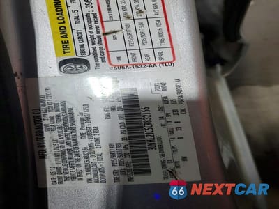 Zdjęcie 12 z 12 samochodu: 2012 LINCOLN MKZ VIN:3LNHL2JC5CR832156 - miniatura