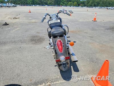 Czwarte zdjęcie samochodu z boku: 2006 HONDA VT750 C VIN:JH2RC50106M200048 - miniatura