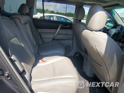 Zdjęcie 11 z 14 samochodu: 2011 TOYOTA HIGHLANDER SE VIN:5TDBK3EH3BS072829 - miniatura