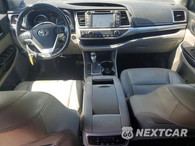 Zdjęcie 8 z 13 samochodu: 2014 TOYOTA HIGHLANDER XLE VIN:5TDJKRFH1ES008922 - miniatura