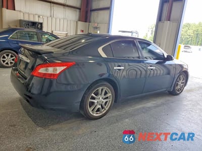 Trzecie zdjęcie samochodu z tyłu: 2009 NISSAN MAXIMA 3.5 S VIN:1N4AA51E39C848870 - miniatura