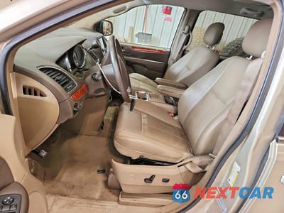 Zdjęcie 7 z 13 samochodu: 2015 CHRYSLER TOWN & COUNTRY TOURING VIN:2C4RC1BG1FR538073 - miniatura