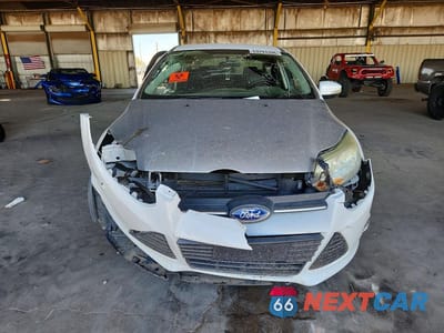 Piąte zdjęcie samochodu w środku: 2013 FORD FOCUS SE VIN:1FADP3F27DL363297 - miniatura
