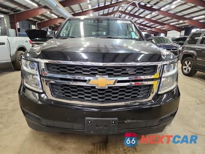 Piąte zdjęcie samochodu w środku: 2015 CHEVROLET SUBURBAN K1500 LT VIN:1GNSKJKC8FR547643 - miniatura