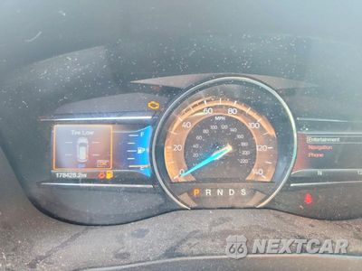 Zdjęcie 9 z 14 samochodu: 2016 FORD EXPLORER XLT VIN:1FM5K8D82GGA87654 - miniatura