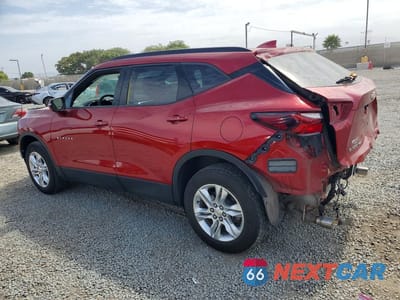 Drugie zdjęcie samochodu z przodu: 2022 CHEVROLET BLAZER 2LT VIN:3GNKBHR48NS118750 - miniatura