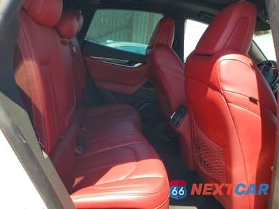 Zdjęcie 10 z 12 samochodu: 2019 MASERATI LEVANTE S SPORT VIN:ZN661YUS8KX316658 - miniatura