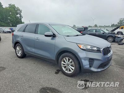 Czwarte zdjęcie samochodu z boku: 2019 KIA SORENTO L VIN:5XYPG4A36KG596657 - miniatura