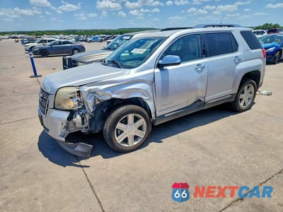 2010 GMC TERRAIN SLT 2CTALHEWXA6241763 - główne zdjęcie licytacji z USA - miniatura