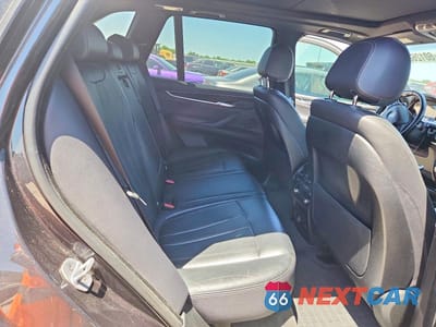 Zdjęcie 11 z 13 samochodu: 2018 BMW X5 SDRIVE35I VIN:5UXKR2C51J0Z22102 - miniatura