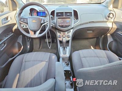 Zdjęcie 8 z 12 samochodu: 2014 CHEVROLET SONIC LT VIN:1G1JC6SB3E4174893 - miniatura