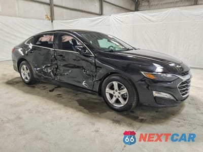 Czwarte zdjęcie samochodu z boku: 2024 CHEVROLET MALIBU LS VIN:1G1ZB5ST7RF245113 - miniatura