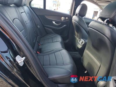 Zdjęcie 10 z 12 samochodu: 2015 MERCEDES-BENZ C 300 VIN:55SWF4JB4FU050568 - miniatura