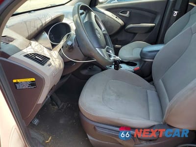 Zdjęcie 7 z 13 samochodu: 2012 HYUNDAI TUCSON GL VIN:KM8JT3AB0CU489411 - miniatura