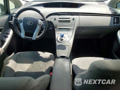 Zdjęcie 8 z 12 samochodu: 2010 TOYOTA PRIUS II VIN:JTDKN3DUXA0122911 - miniatura