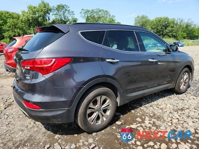 Trzecie zdjęcie samochodu z tyłu: 2016 HYUNDAI SANTA FE SPORT 2.4L VIN:5XYZUDLBXGG374328 - miniatura