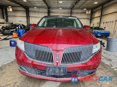 Piąte zdjęcie samochodu w środku: 2015 LINCOLN MKT VIN:2LMHJ5FK8FBL03881 - miniatura