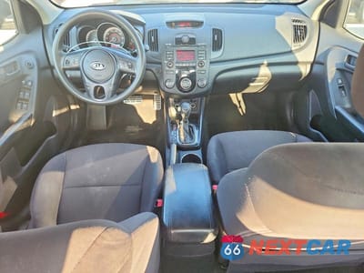 Zdjęcie 8 z 12 samochodu: 2011 KIA FORTE EX VIN:KNAFU4A20B5444505 - miniatura