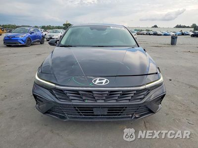 Piąte zdjęcie samochodu w środku: 2025 HYUNDAI ELANTRA SEL VIN:KMHLS4DG1SU882681 - miniatura